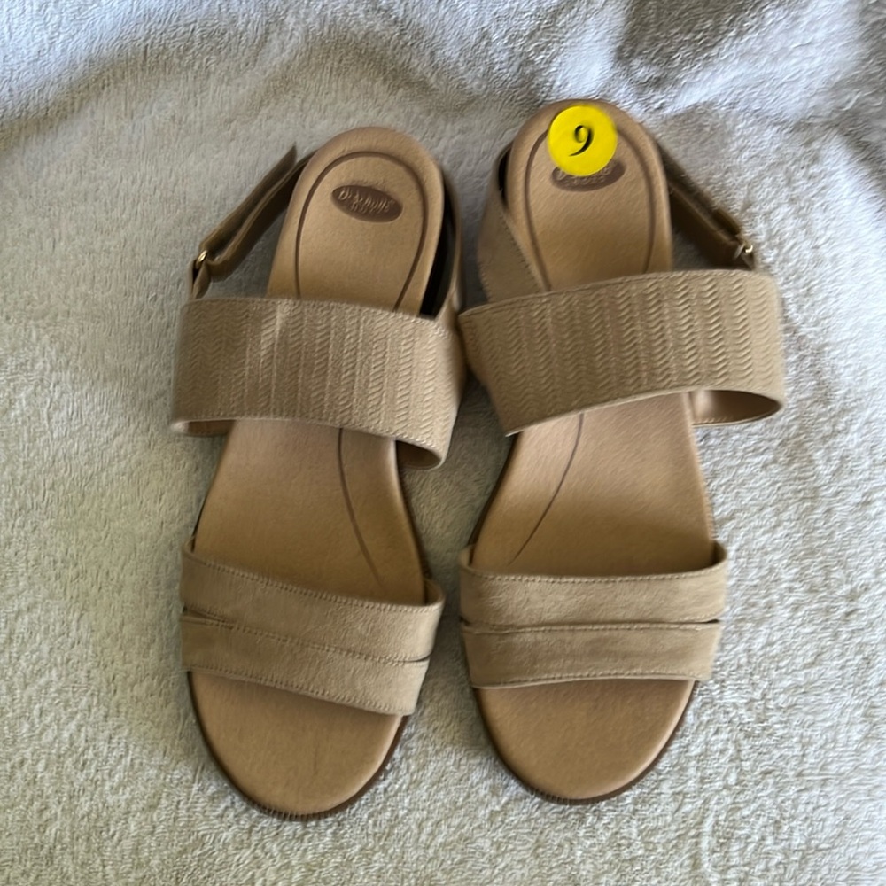Dr Scholl’s Sandal new condition never worn
